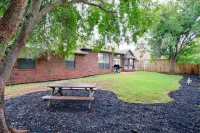 Space and lots of Comfort with 2,400 sq ft!