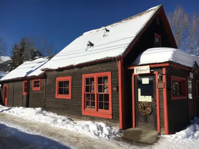 Stay in the Heart of Crested Butte's Historic District Hotels near Pooh's Corner