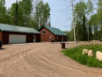 Newer Construction Cabin - Waterfront, Wooded, on Atv/Snowmobile Trails