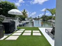 In the heart of Marathon just seconds to the open waters