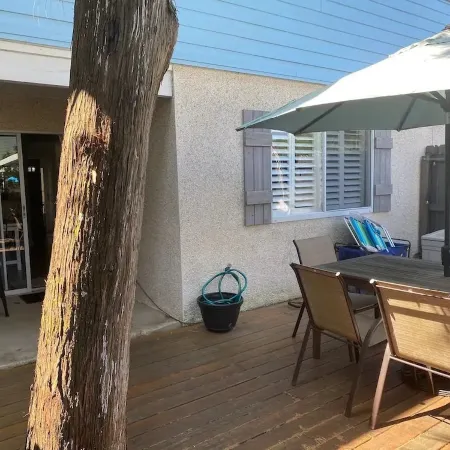 Gorgeous 3/2.5 Townhouse steps from Saint Augustine Beach!