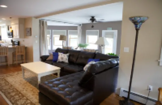 Private, 1st Floor Cottage, 5 Minute Walk to Beach- Perfect for Families!