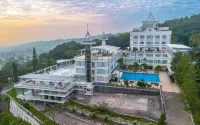 Royal Senyiur Hotel - Gym
