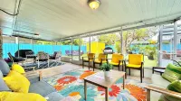 Sleeps 20, HotPool 5Bdr 3Bath Home, 3.5 Miles to the Beach Small Events Welcome