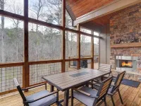 Riverfront Cabin! Hot Tub, Bar, & Fireplace; Family Friendly; Fire Pit Hotels in Ellijay