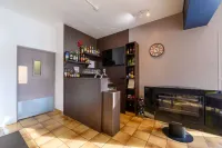 Brit Hotel Confort Cambrai Hotel a Creveceur-sur-l'Escaut