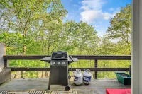 Slopeside 3 Bedroom, 2.5 Bath