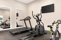 Days Inn & Suites by Wyndham Beaumont West / I-10 & Walden - Kuntosalit
