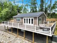 Quiet house heated pool & waterfall open all year