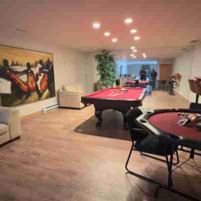 Exclusif mansion luxe sur fleuve face mont st hilaire Fitness & Recreational Facilities