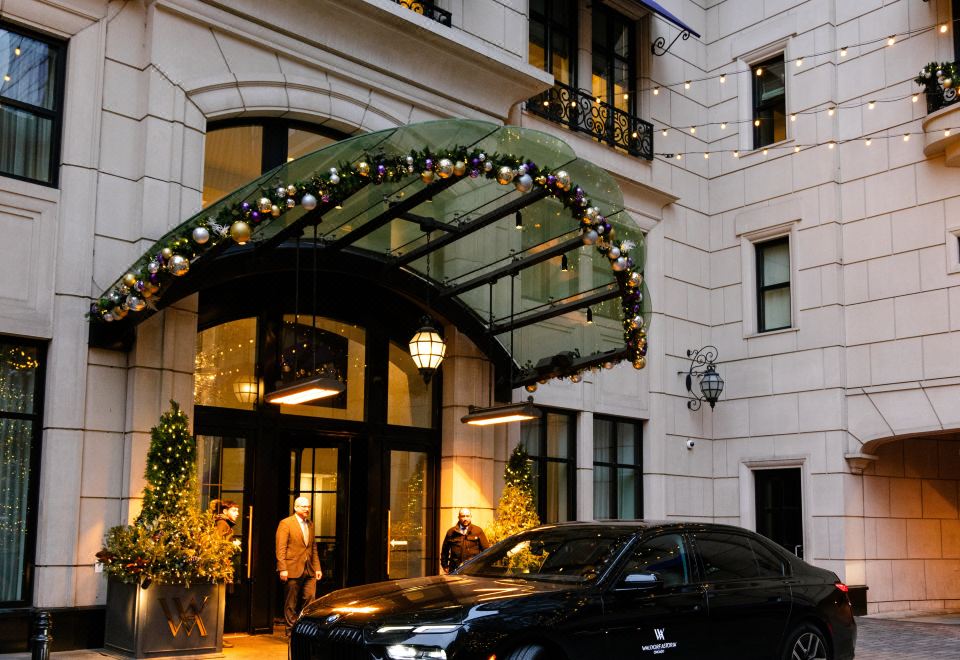Waldorf Astoria Chicago