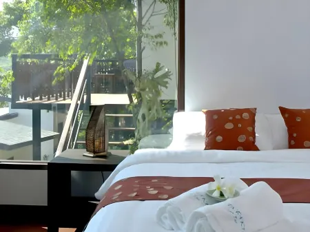 Chintakiri Resort Отели в г. Ко Тао