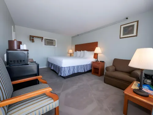 Sea Latch Inn Hotels in Cape Neddick