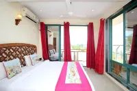 Sea Breeze Beach Resort Murud - Beach
