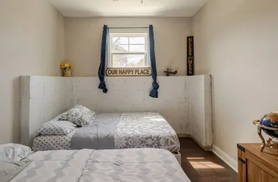 Private Entrance Movie Theater Stay New Build 2023 甜水河州立公園附近的飯店