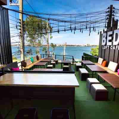 베드 로프트 카페 Others