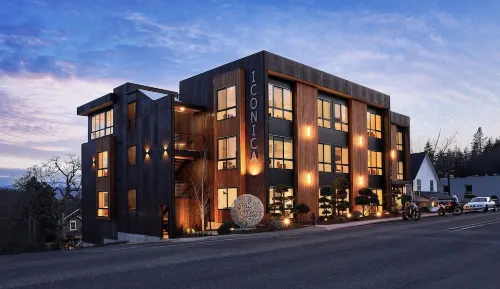 Two-bedroom suite-located downtown White Salmon, Suite 3 at The Iconica