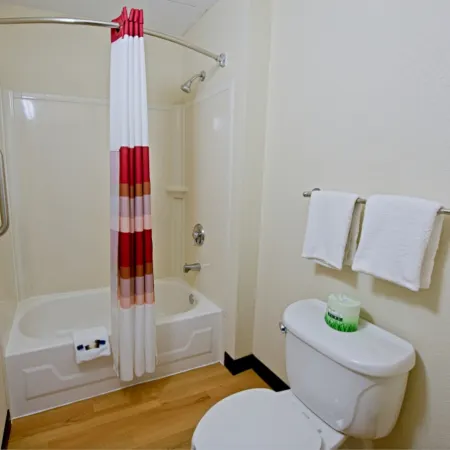Red Roof Inn Boston - Southborough/ Worcester