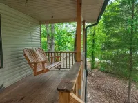 Luxurious cabin with fire pit, kayaks, and dock. 温斯頓縣酒店