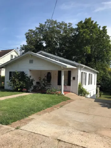 Hot Springs National Park Bungalow 5 minute drive to downtown and Bathhouse Row 温泉城酒店