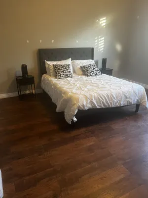 Comfortable, cozy, very nicely decorated home.   Available for long term rentals Hotels near 149th & Parkview Park - Ashton Ranch HOA