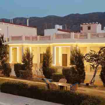 Brahma Heritage Hotel Exterior