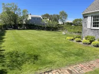 July 6-13 Open! Ideal Location-Walk to Beach & Town. Peaceful Surfer Chic Design