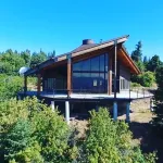 Luxury Private Cabin. Spectacular setting!  Amazing Views, 80 acres, Hot Tub
