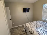 Peaceful Home by the Spings Hotels in Warm Mineral Springs