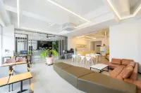Hotel the L