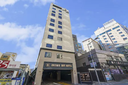 Brown Dot Hotel Hadan