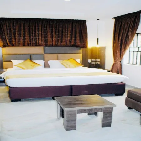 Fawzy Hotel