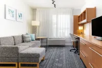 TownePlace Suites Erie Hotels in Erie