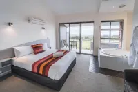 Cosy Corner Sea View Apartments