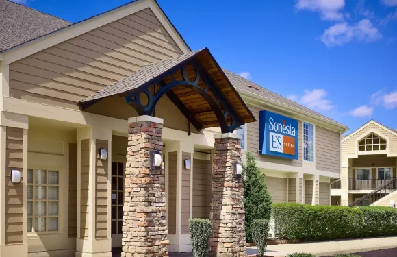 普林斯頓索尼斯塔ES套房酒店