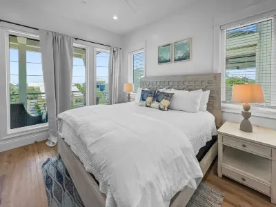 Summer Wind 7 Bedroom Home by RedAwning