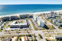 Recently Renovated 2 Bedroom/2 Bath on 7th Floor! by RedAwning Hôtels à : Fort Walton Beach