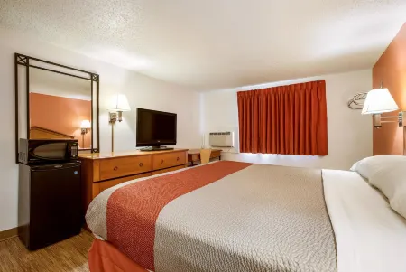 Motel 6 Albert Lea, MN Отели в г. Альберт-Ли