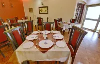 OYO Hotel Vivek Các khách sạn ở Gorakhpur