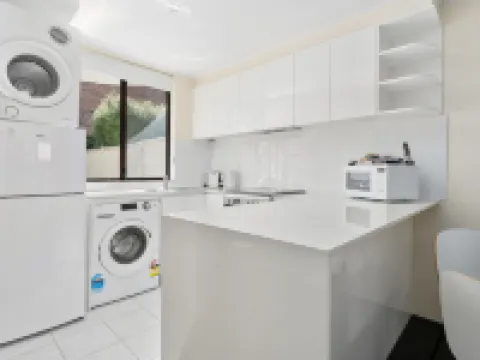 Manuka Park Serviced Apartments Hotels in Griffith
