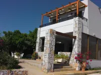 Serenity Hideaway Hotels in Pelekanos