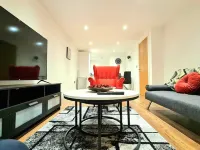1-Bedroom Aprt in Salford- FreeParking- Sleeps3 Hotels in Salford