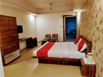 Hotel Abhinav Royal Hotels near Sai Baba Temple