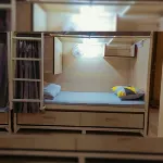 Abuzz Oxfordcaps Shimla - Hostel Hotels in 