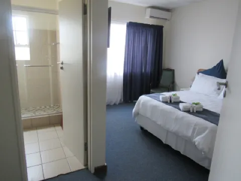 Concord Christian Guesthouse Hotels near Suncoast Casino