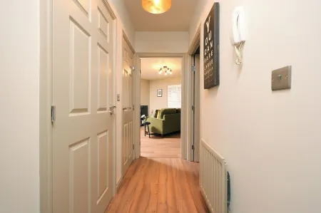 Stylish Flat with Sofa Bed in Malmesbury!