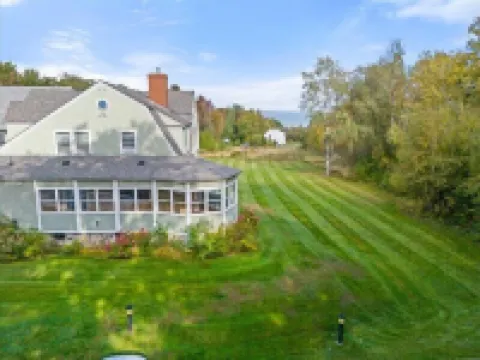 The Northport Inn & Lodge