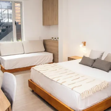 澤尼亞 佩德羅內爾戈麥斯博物館附近的飯店