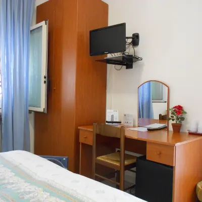 La Vela Hotels near Fiordo di Furore