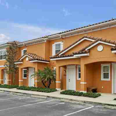 Regal Oaks Resort Vacation Townhomes by Idiliq - Free Private Hot Tub! Hotel Exterior